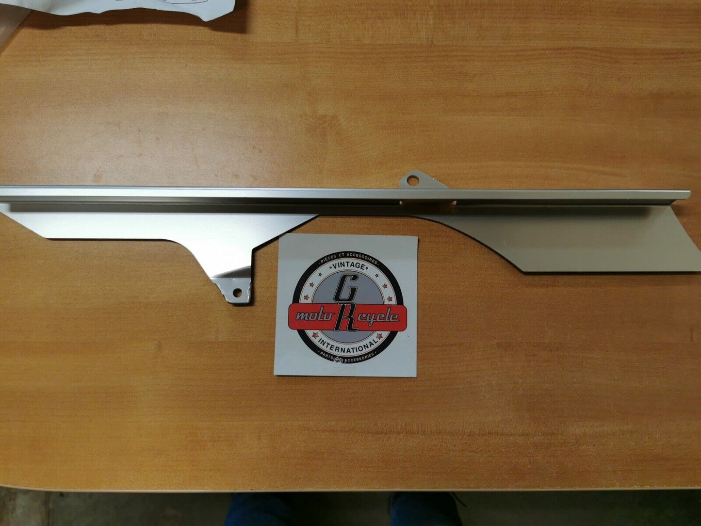 NOS YAMAHA R1 R6 FZ1   ALUMINUM CHAIN GUARD  ABA-5SL87-CG-SL Y43