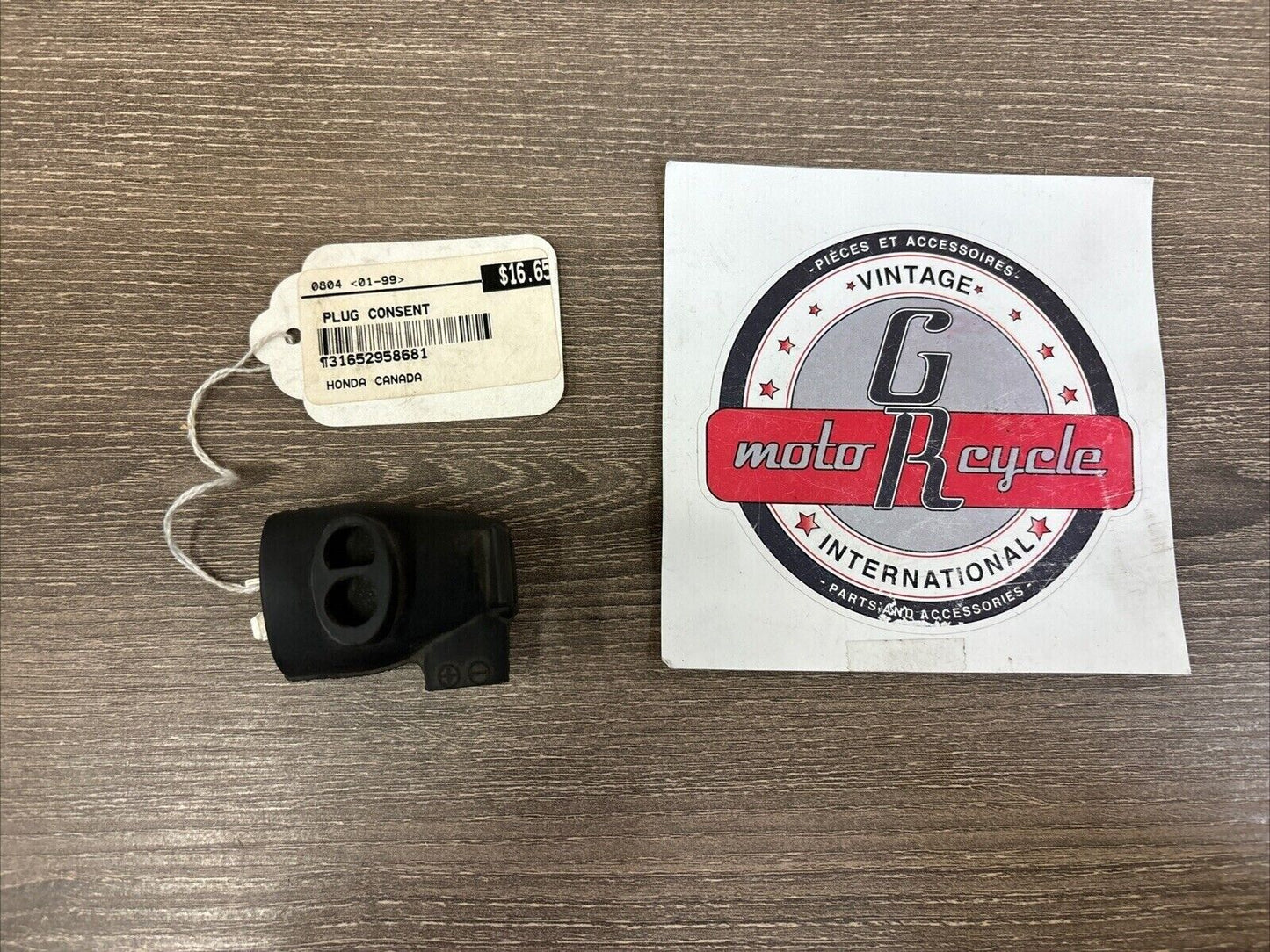NOS Honda ATC200ES ATC250ES TRX250 PLUG 31652-958-681 H118