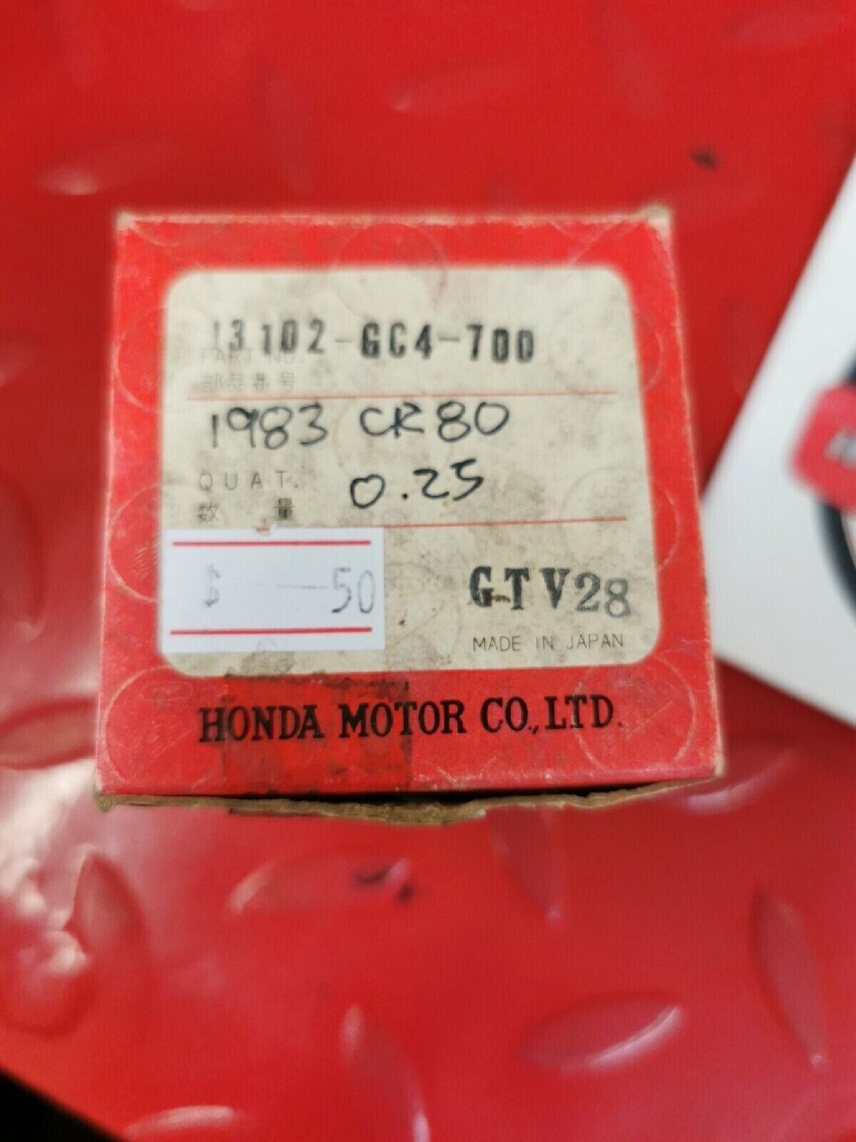 NOS HONDA CR80R 1983 PISTON OVER SIZE 0.25 13102-GC4-700  H38