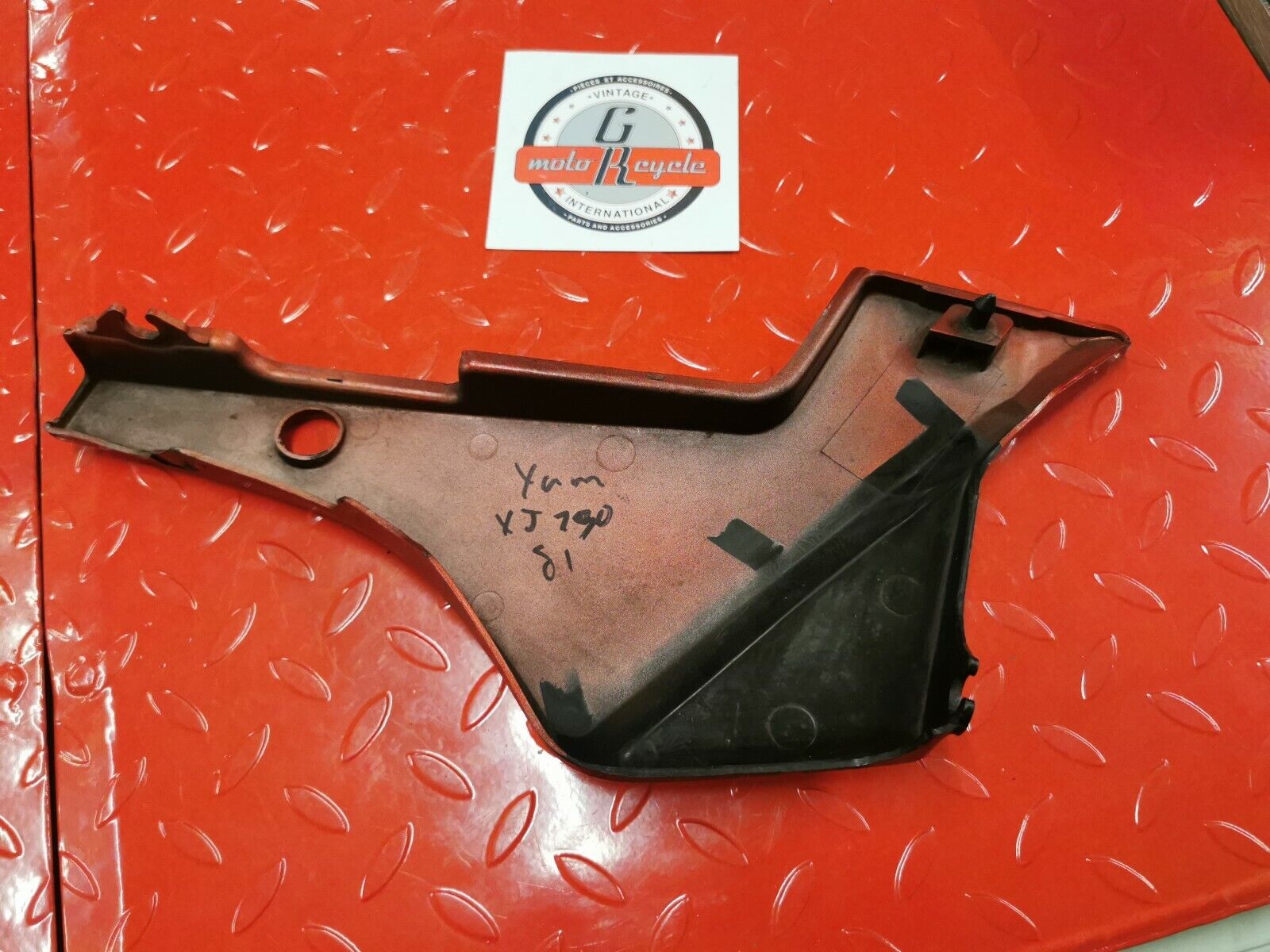 Yamaha Seca 750 XJ750 1981 left side cover panel fairing 