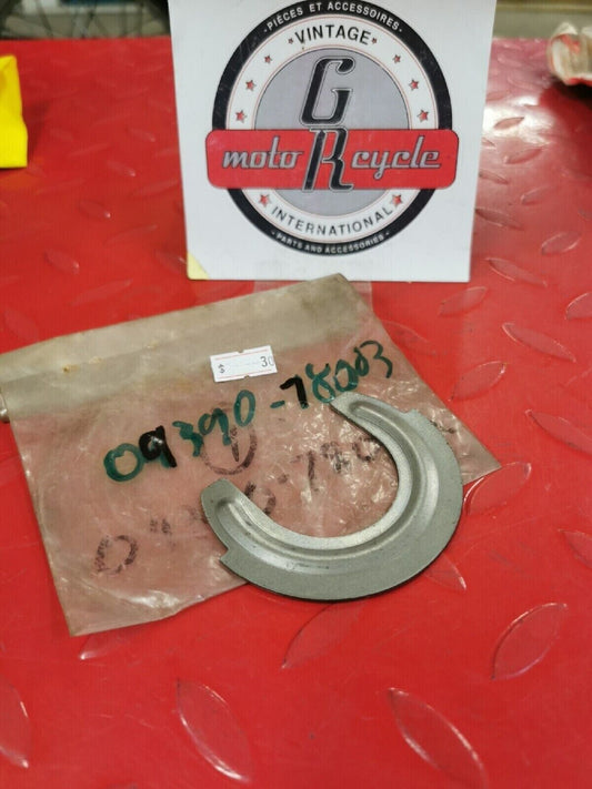 NOS SUZUKI  GT750  1973  1974   C RING 09390-78003 S12