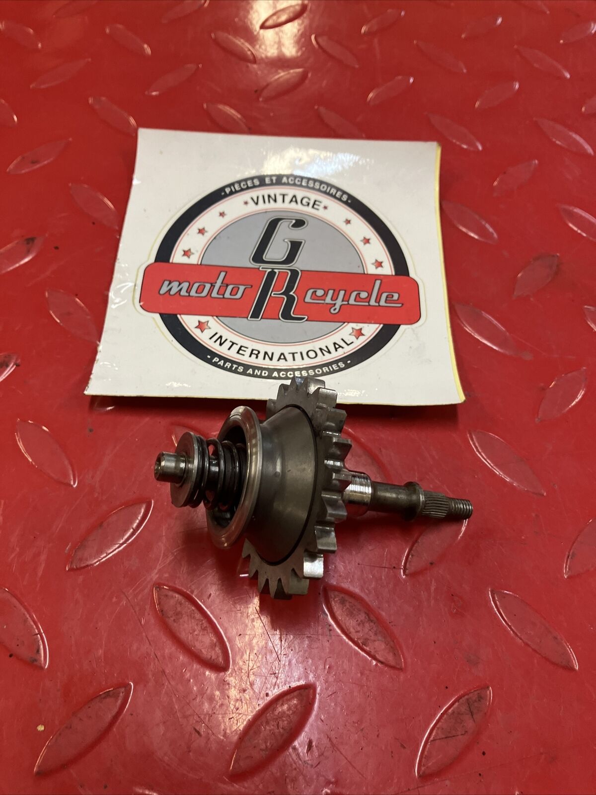 Honda CR250R 1984 waterpump water pump shaft gear