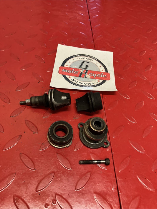Yamaha YZ125 1983 exhaust power valve holder