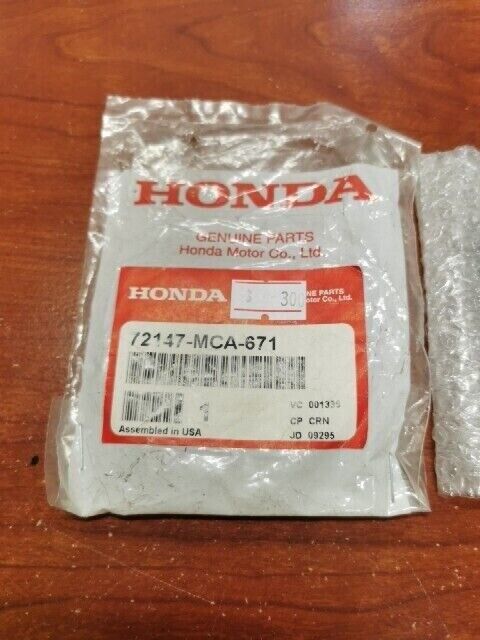 NOS Honda 2001 - 2006 GL1800 KEYLESS TRANSMITTER 72147-MCA-671 H106
