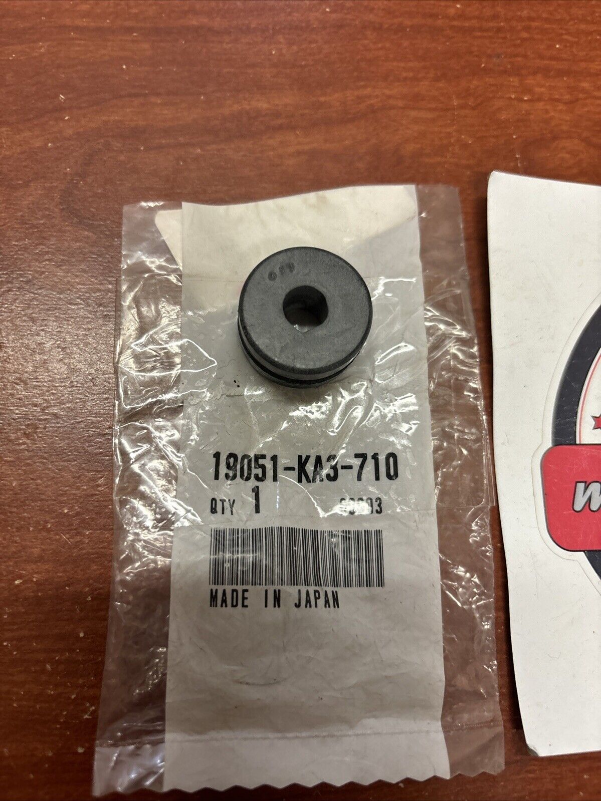 NOS Honda CB250F CBR1000F RR CR80R RADIATOR MOUNTING RUBBER 19051-KA3-710 H144
