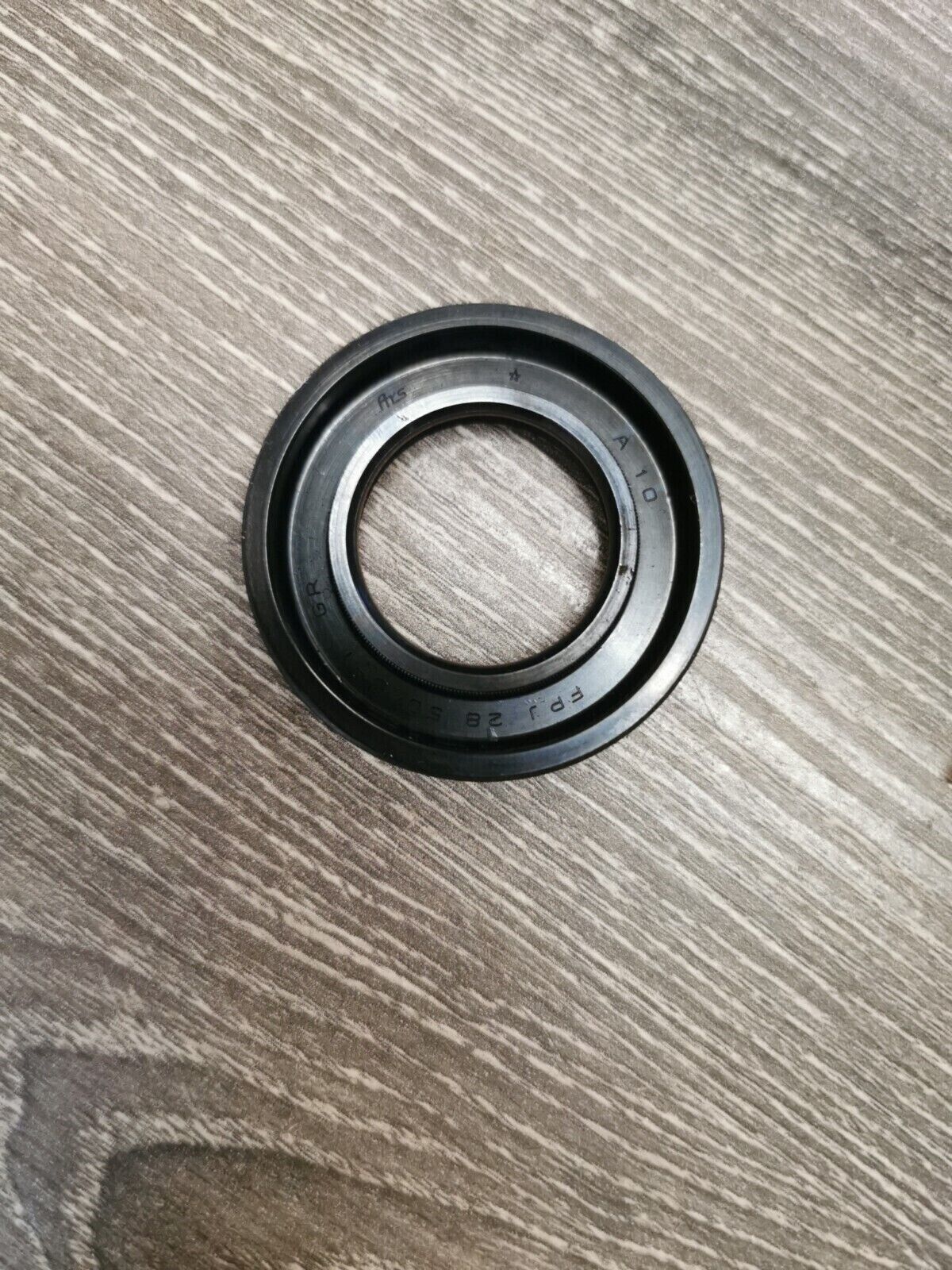 NEW NOS HONDA TRX250R OIL SEAL 91202-HA2-771 H56
