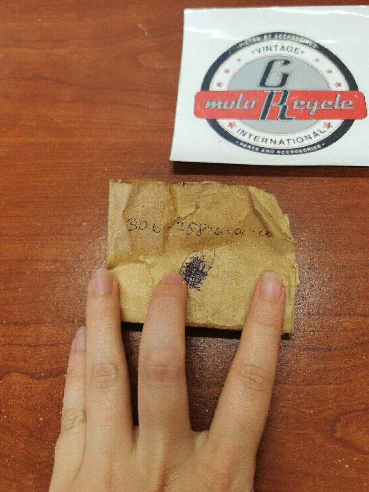 NOS Yamaha CALIPER BOLT 3 306-25826-01-00 Y71