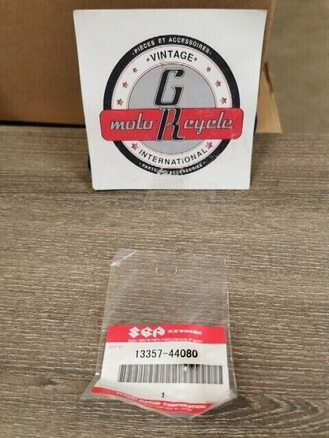 NOS SUZUKI CS125 GN125 GN125E GN400T GN400XT PLUG NEEDLE JET 13357-44080 S41