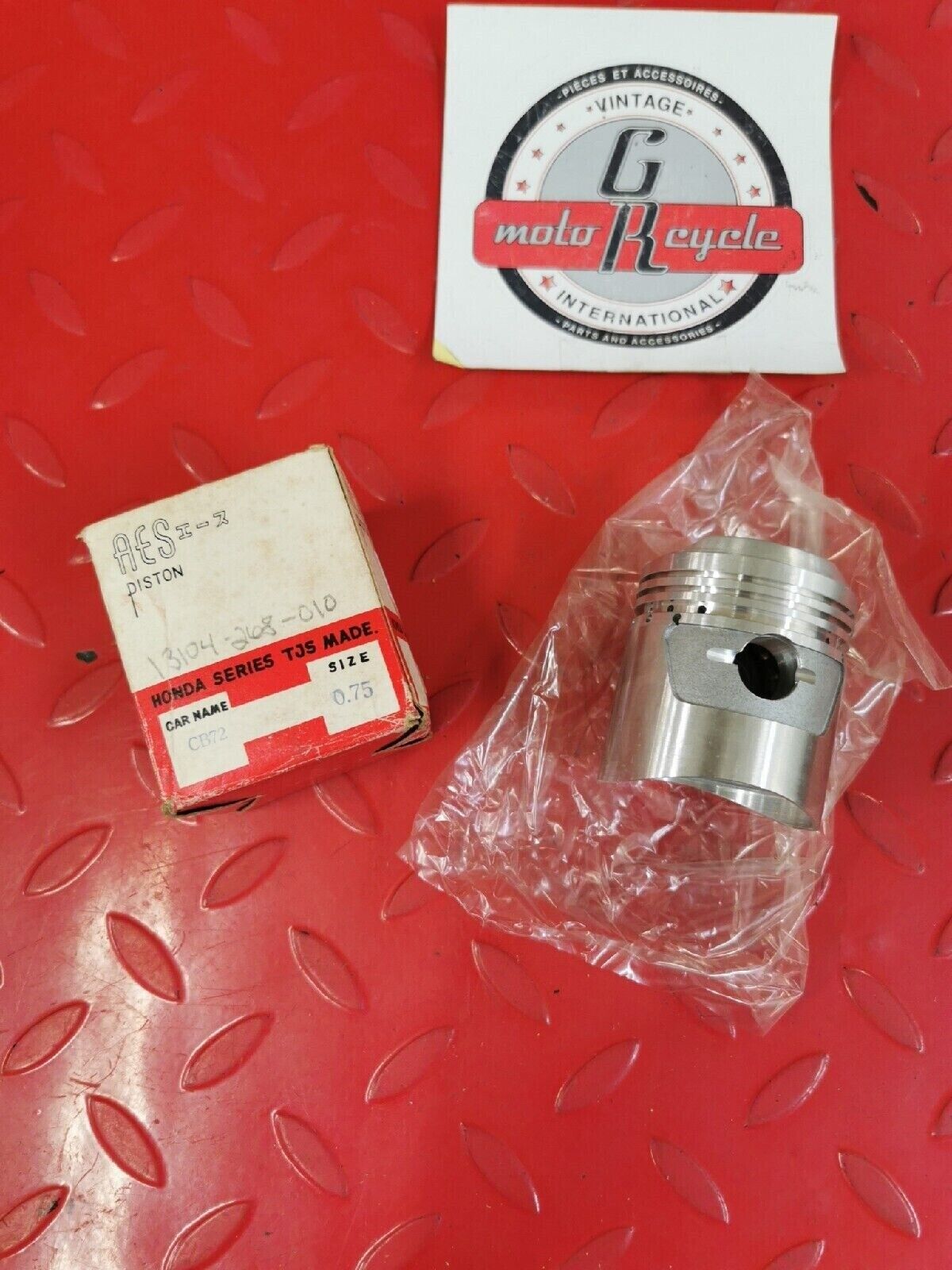 NOS HONDA CL72 CB72  PISTON 1.00  13104-268-010  H40