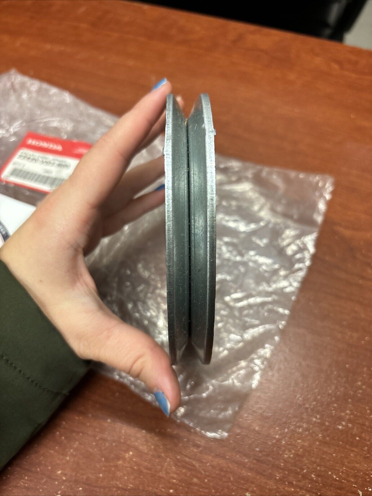 NOS Honda HRR216 HRT216 HRS216 DRIVEN PULLEY 22420-VG3-B00 H176
