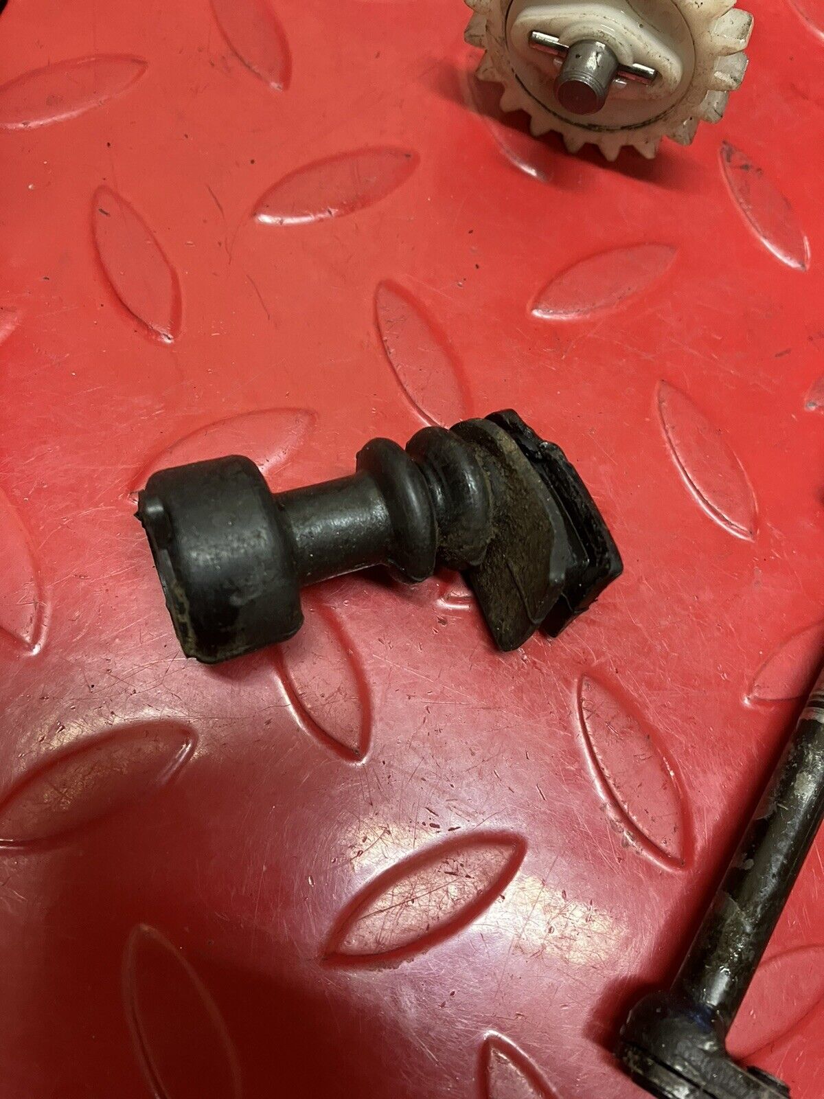 Kawasaki KX125 1986 complete power exhaust valve assembly cover governor shaft