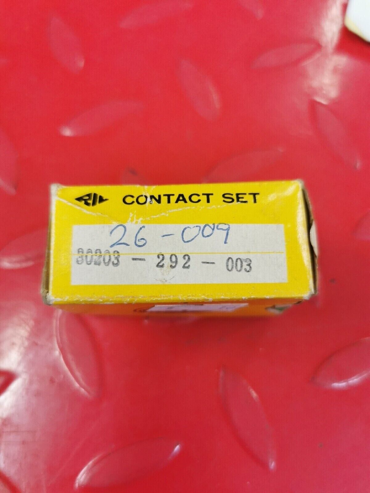 NOS HONDA  CB450 CL450 CB500T IGNITION CONTACT POINTS 30203-292-003 J11