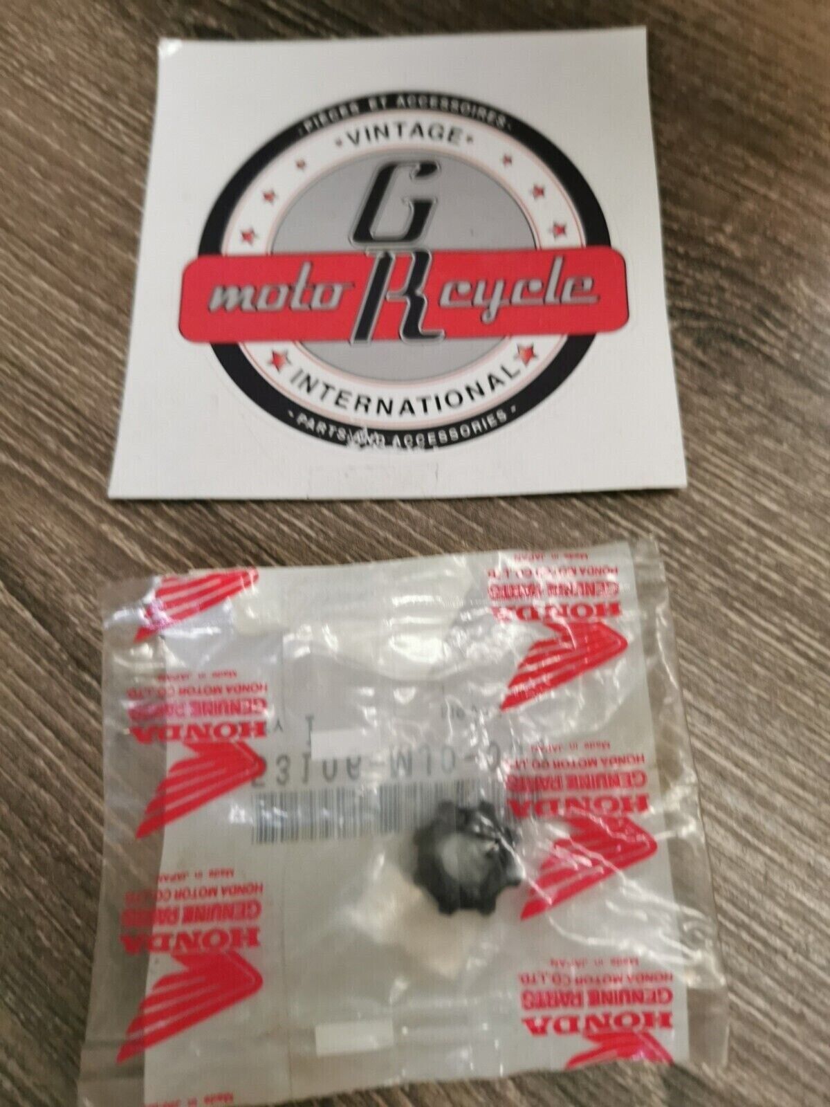 NOS HONDA  RUBBER 53106-MJ0-000 H54