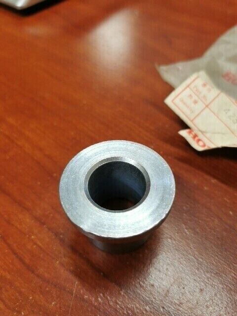 NOS Honda MT250 XL250 XL350 REAR WHEEL COLLAR 42311-358-000 H97
