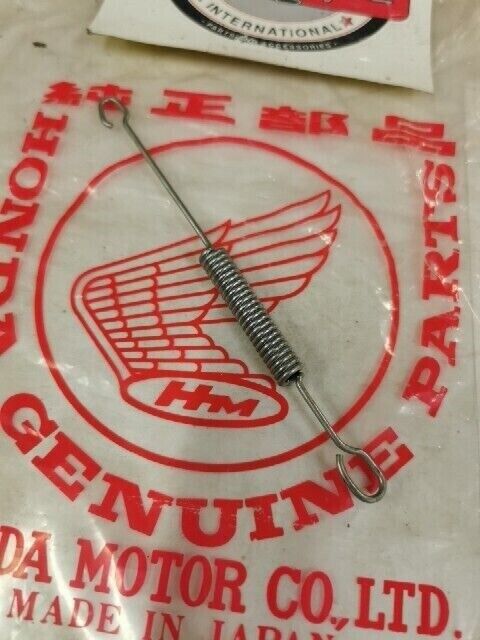 NOS HONDA C90  C95 C92 CA160 CA92 SPRING 43521-200-000 H70