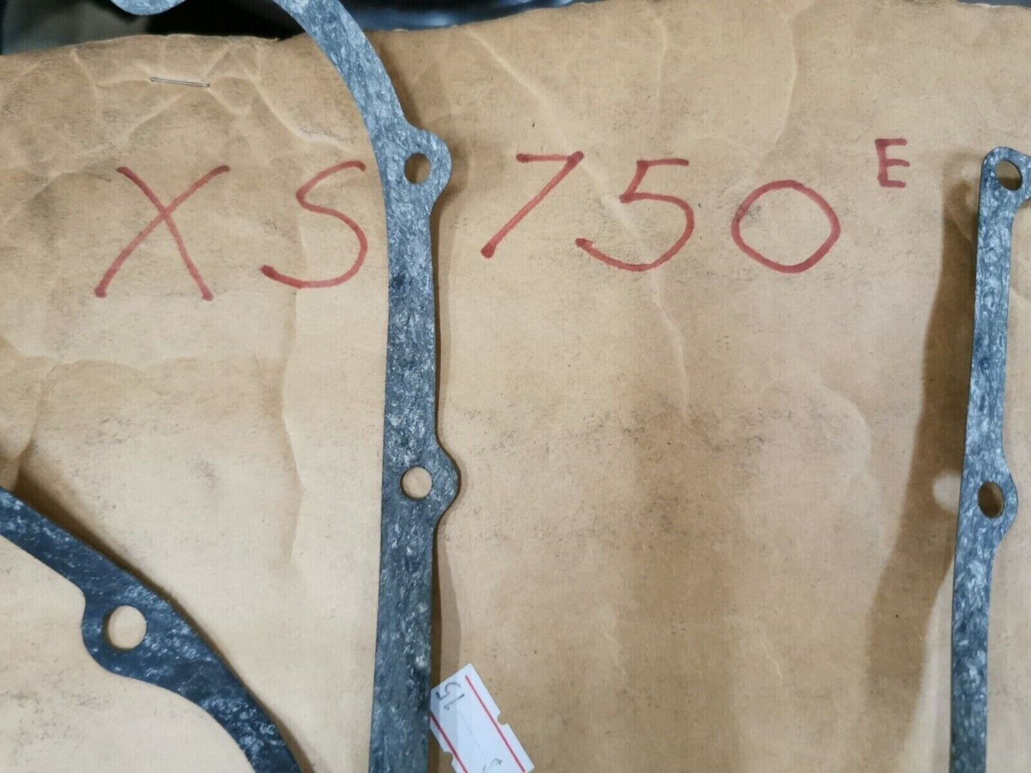 NOS YAMAHA XS750E  INCOMPLETE GASKET KIT SET  J47