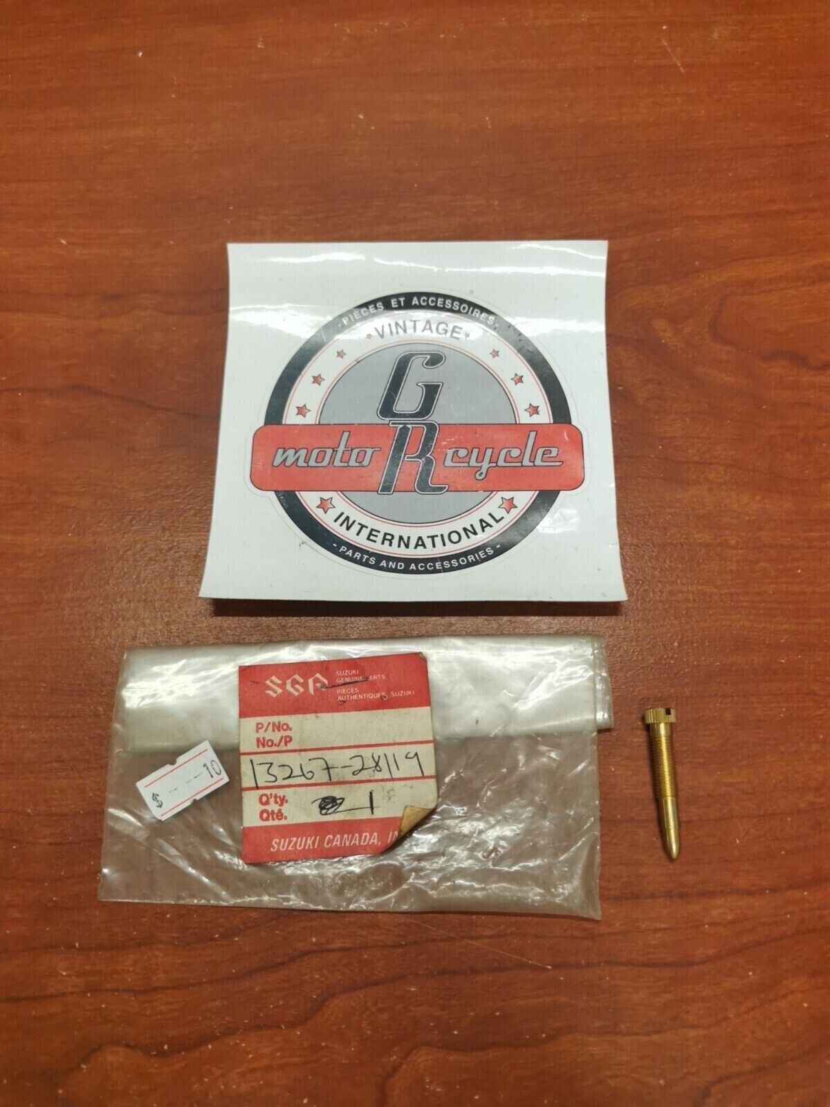 NOS Suzuki RM100 THROTTLE STOP SCREW 13267-28119 S19