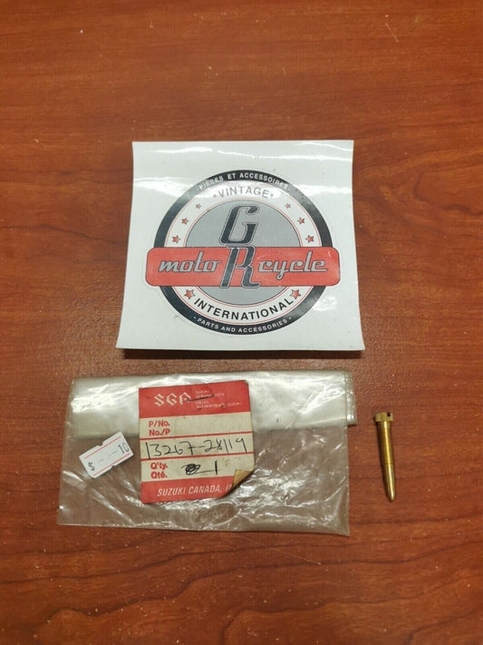 NOS Suzuki RM100 THROTTLE STOP SCREW 13267-28119 S19
