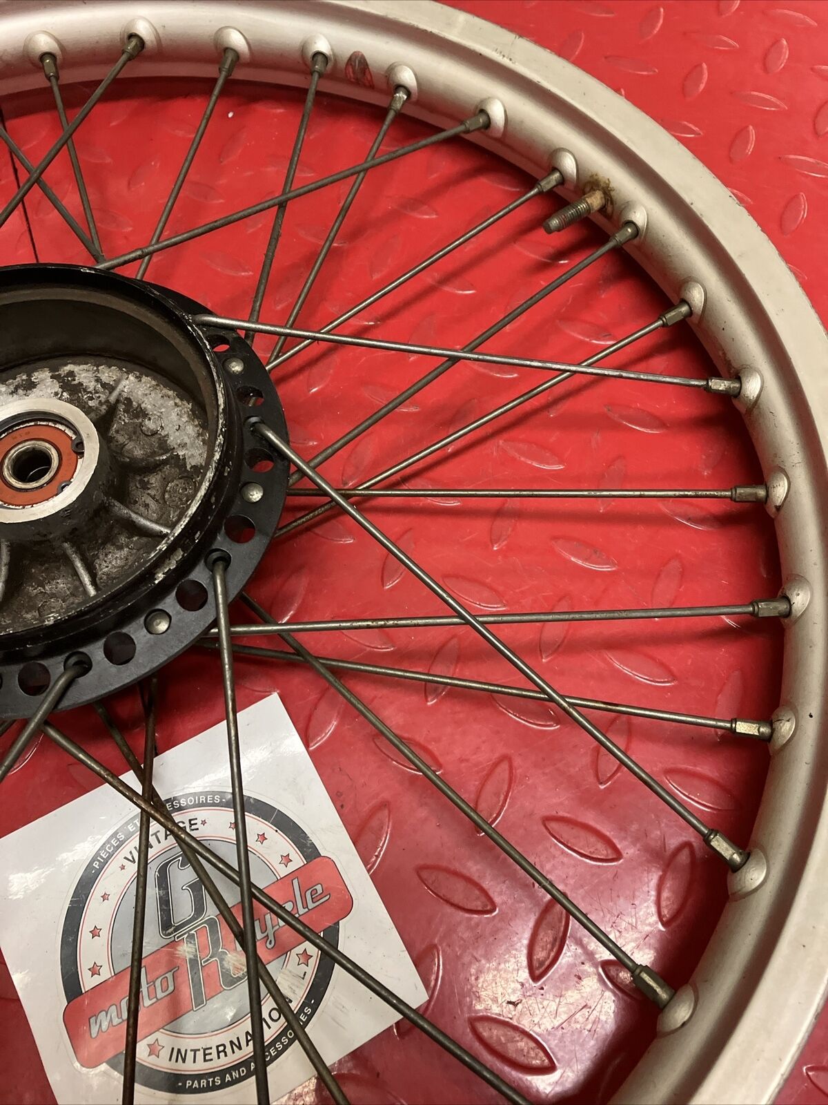 Kawasaki KX125 1980 front wheel hub rim