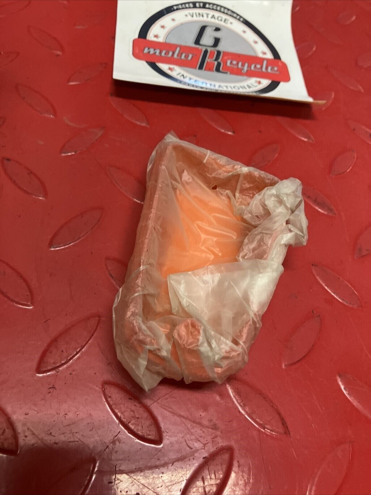 NOS YAMAHA TURN SIGNAL FLASHER LENS 2EK-83332-00-00 Y60