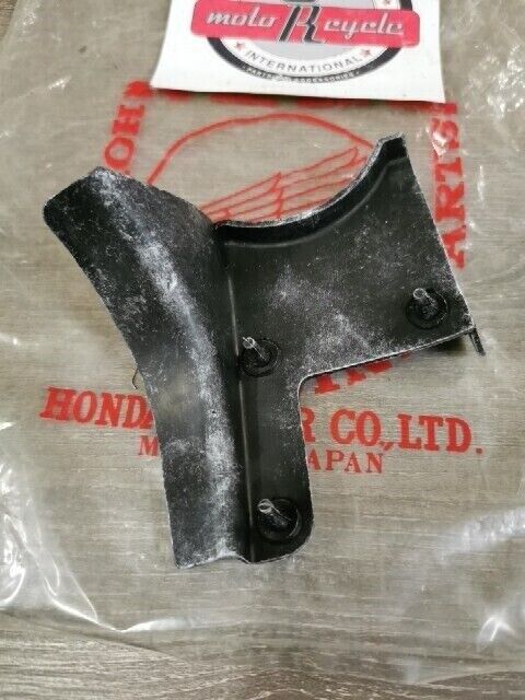 NOS HONDA GOLDWING GL1200A 1985 - 1987 GUARD REAR MUD 80110-MG9-680 H70