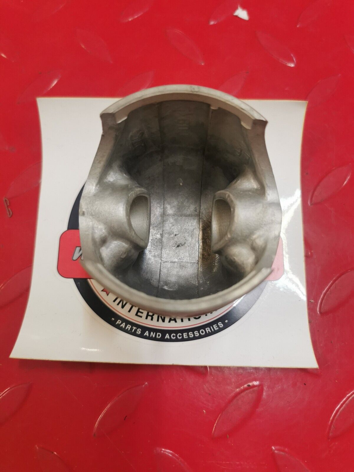 NOS Yamaha IT175 PISTON 2 O/S 0.50 5X8-11636-00-00 Y17