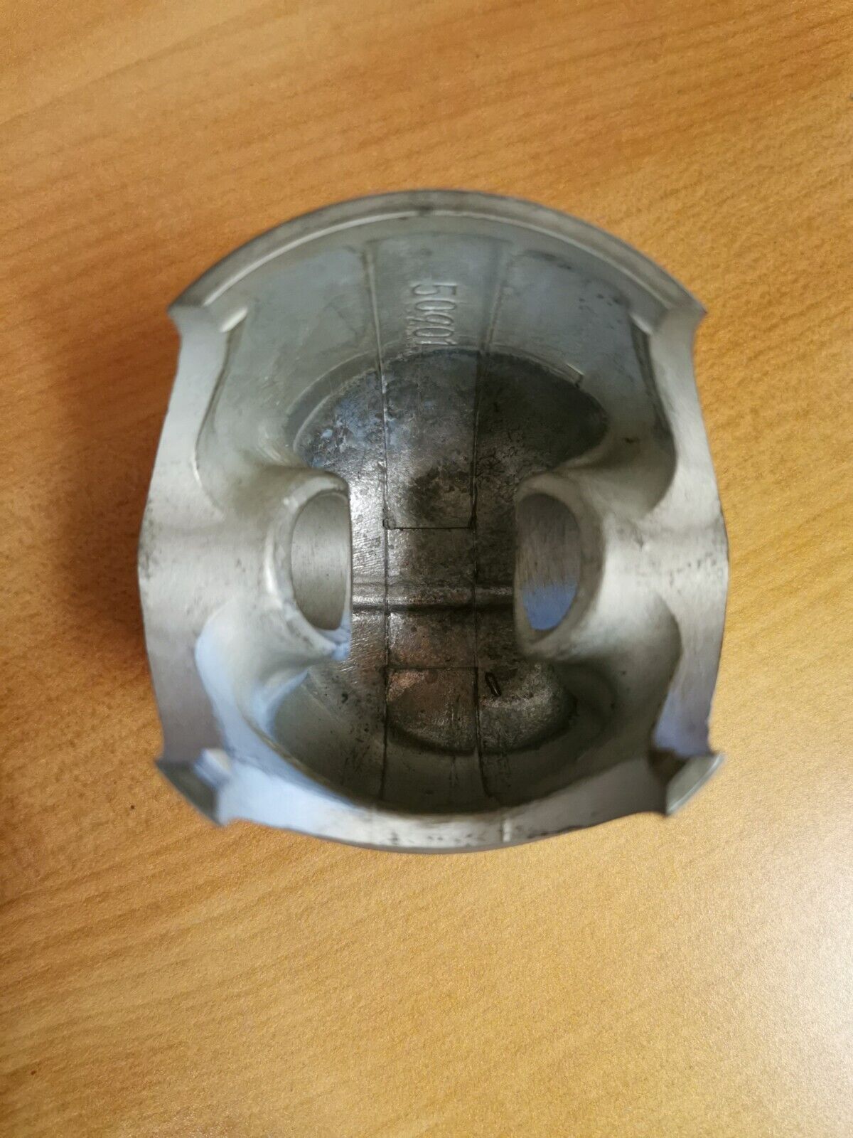 NOS YAMAHA YZ250 1975 - 1978  PISTON 1 O/S 0.25   509-11635-01-00 Y46