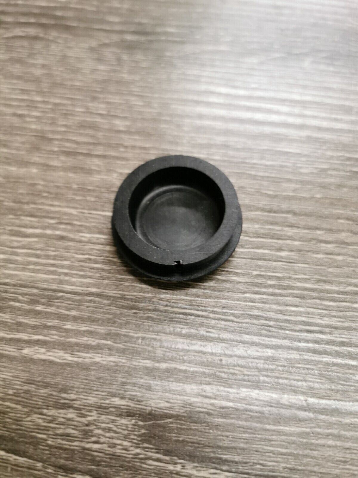 NOS YAMAHA CAP FRONT FORK 1J3-23168-00-00 Y55