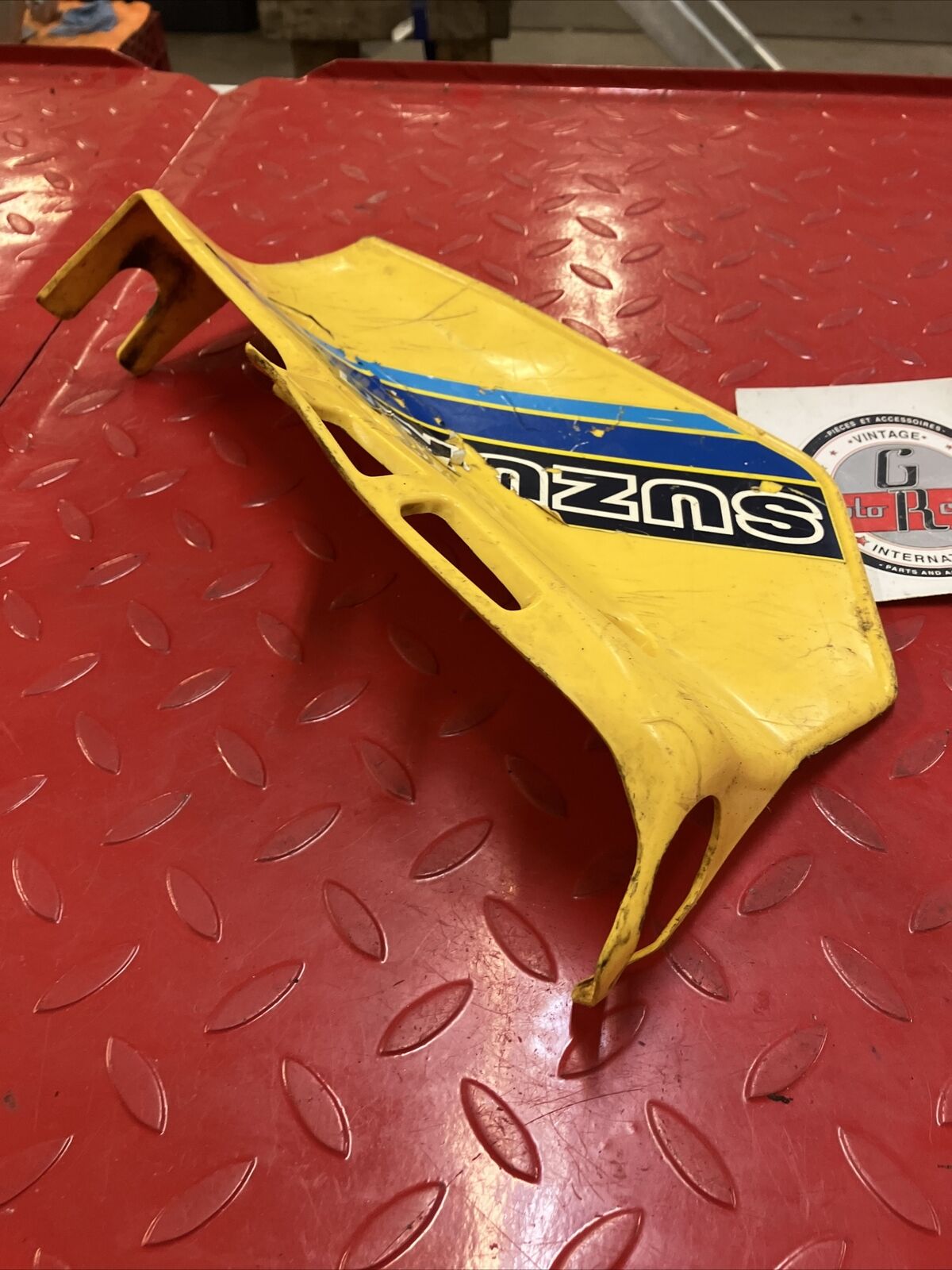 Suzuki RM80 1984 Left radiator shroud cover