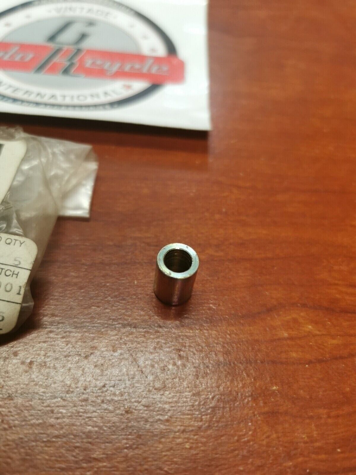 NOS Yamaha YT125 YT175 STARTER BUSHING 663-15753-00-00 SUB. 6F5-15753-00-00 Y72