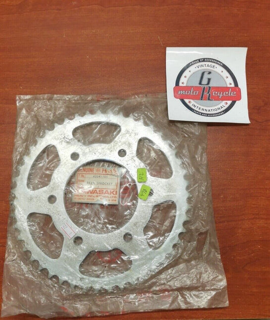 NOS Kawasaki 1972 - 1975 H2 REAR SPROCKET 47T 42041-106 K34