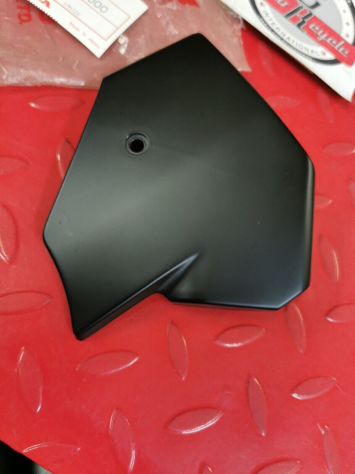 NOS HONDA  VT700C 1983 1984 COVER  L  RR  11341-ME9-000 H39