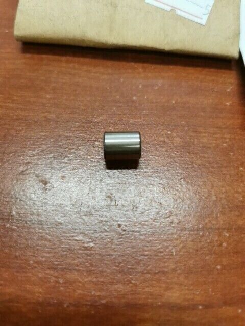 NOS Honda ATC70 CT70 ROLLER (8X10) 91101-039-000 H68