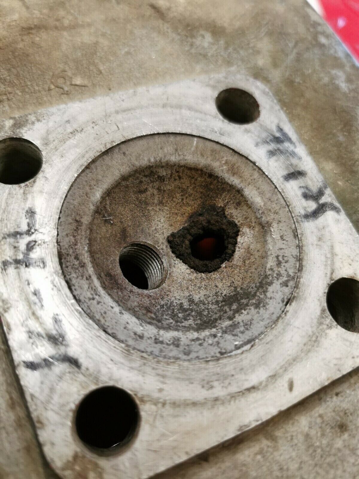 Suzuki TC125 1974 cylinder head jug barrel cover 1975 T