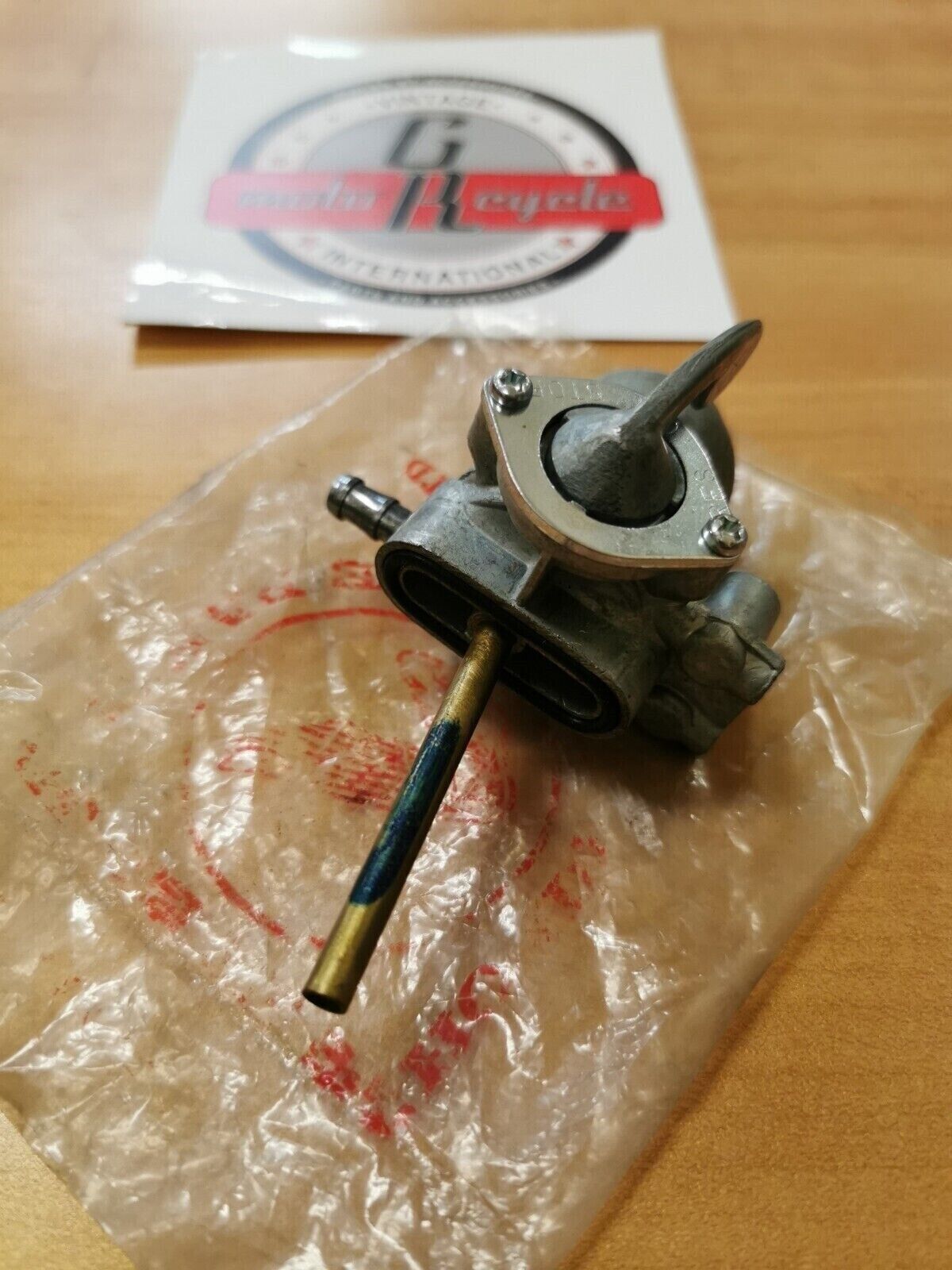 NOS HONDA CL175 CL350 CL450 1970 - 1975 PETCOCK 16950-292-000  H17