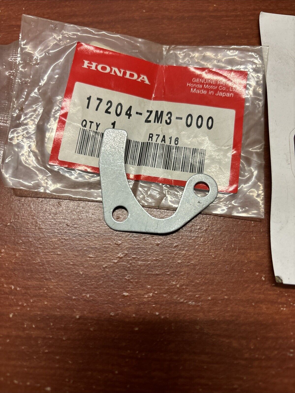 NOS Honda GX22 GX31 OIL TRAP PLATE 17204-ZM3-000 H182