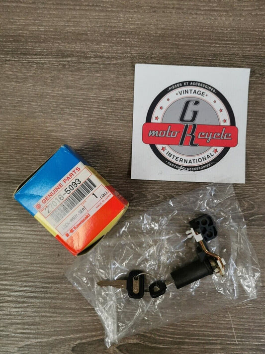 NOS KAWASAKI ZX600 1985 - 1987 Seat Lock Assembly 27016-5093 K28