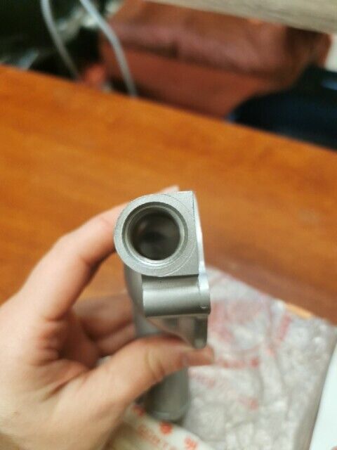 NOS Honda GL1000 GL1100 GL1200 THERMOSTAT COVER 19315-371-000 H84