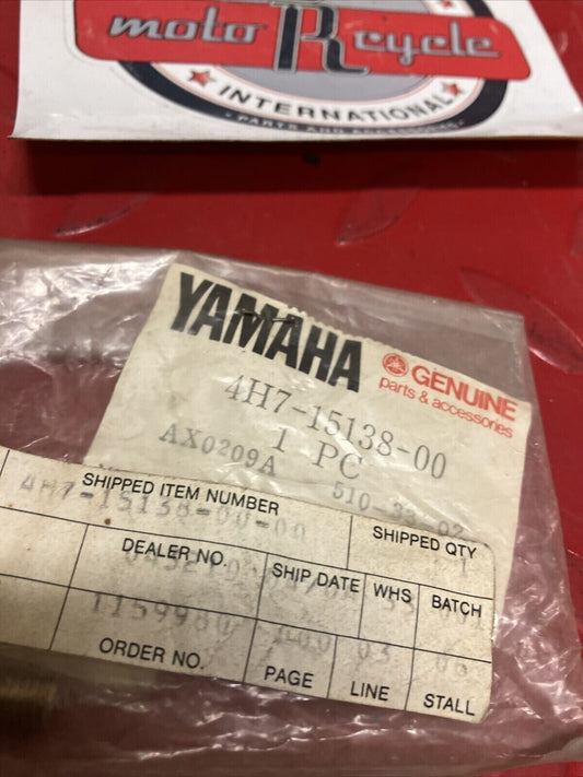 NOS YAMAHA NOZZLE 4H7-15138-00-00 SUB BY 4KM-13572-00-00 Y65