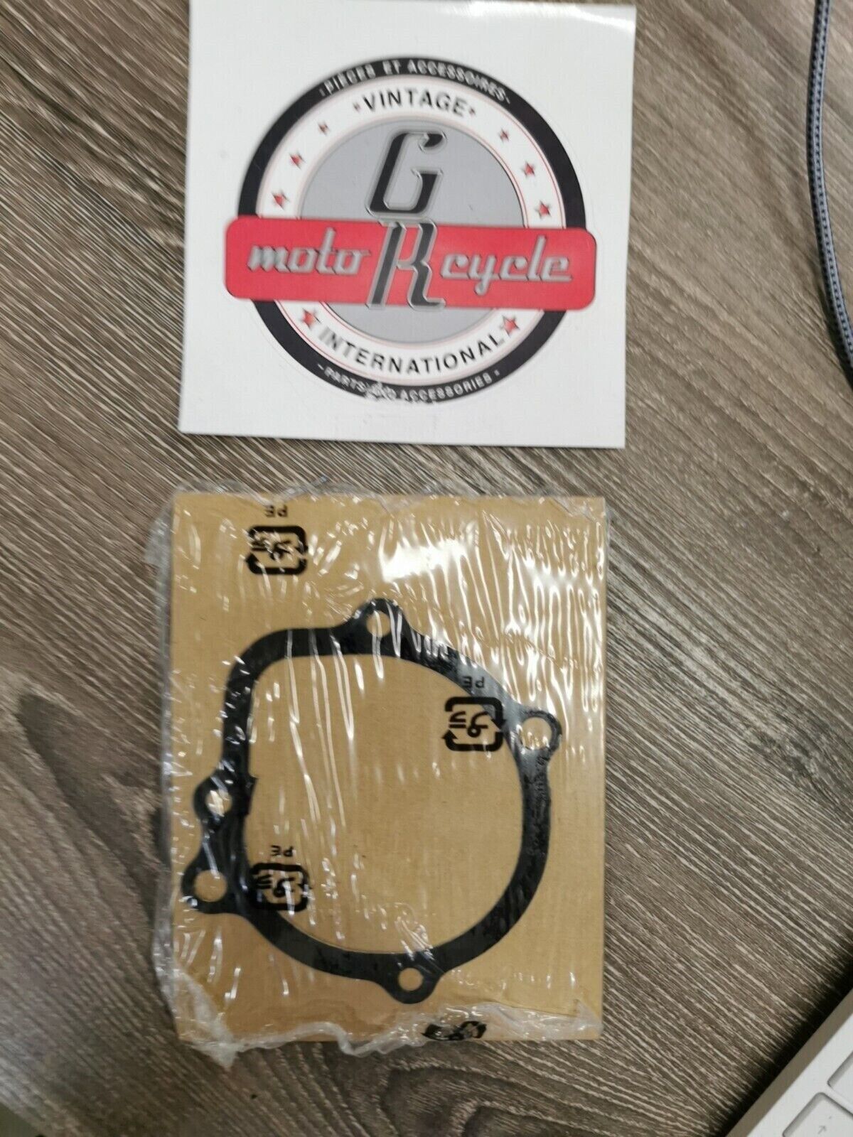 NOS HONDA GL1200L GL1100A GL1000 1976 - 1987 WATER PUMP GASKET 11396-371-306 H49
