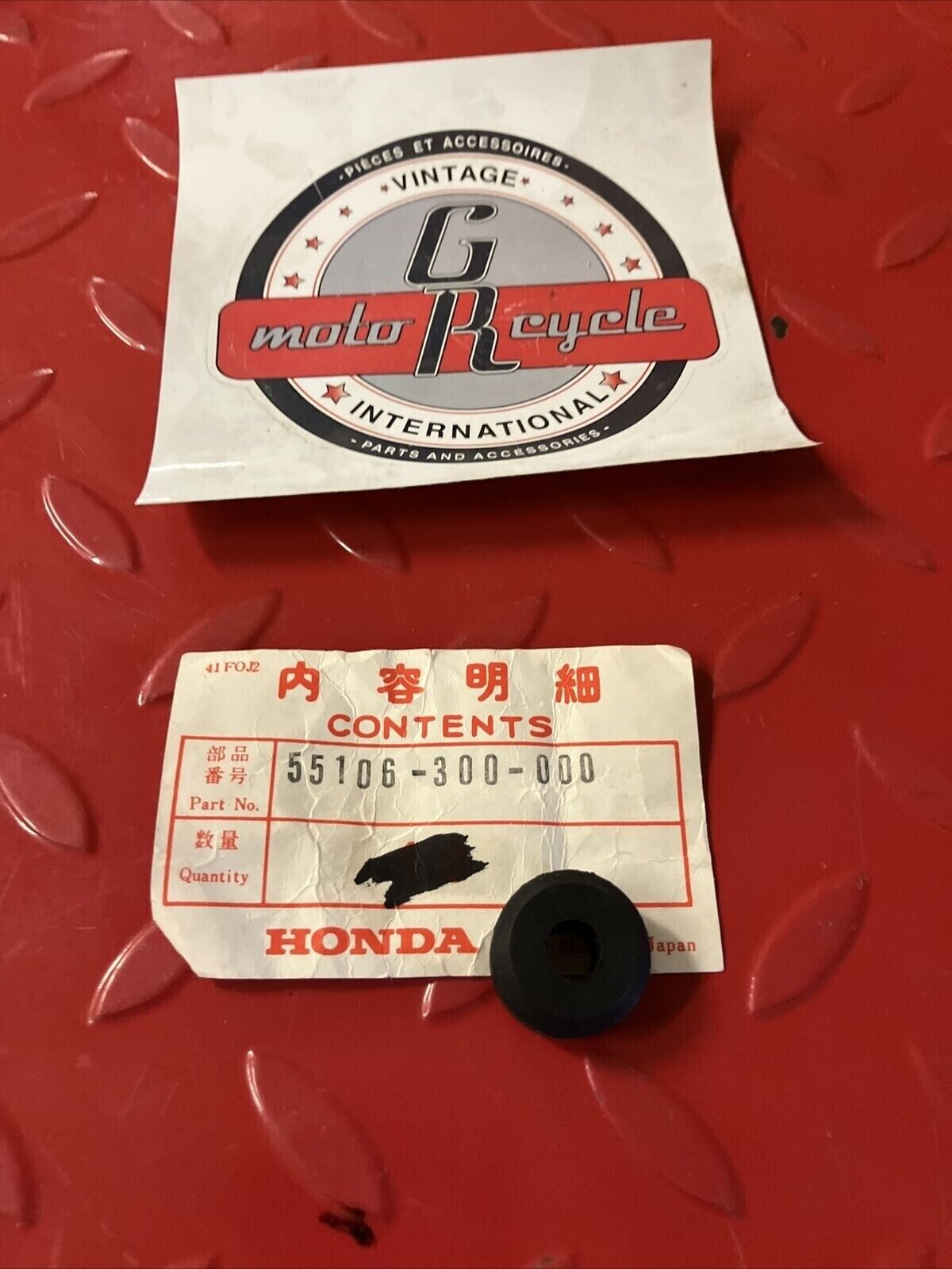 NOS HONDA CB750 ST90 OIL TANK RUBBER 55106-300-000 H24
