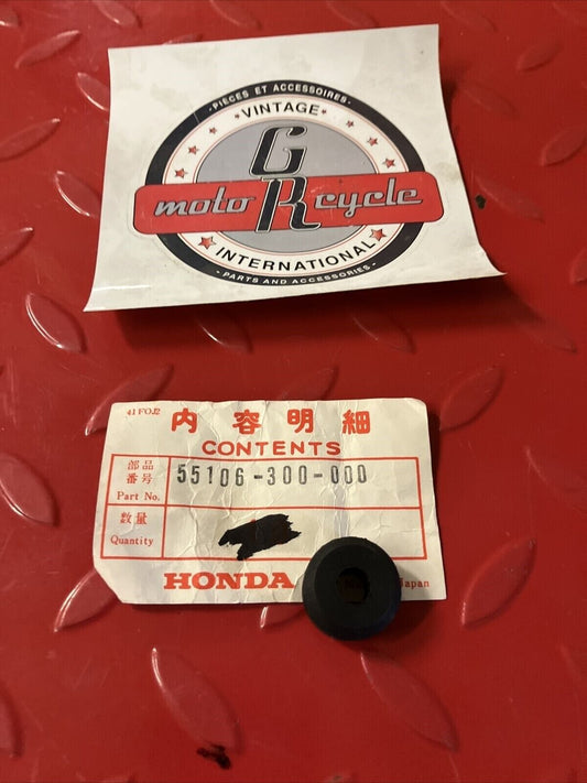 NOS HONDA CB750 ST90 OIL TANK RUBBER 55106-300-000 H24