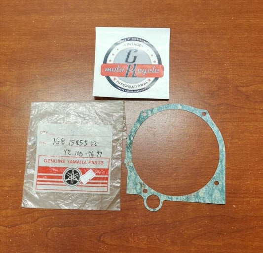 NOS Yamaha CRANKCASE COVER GASKET 1G8-15455-00-00 SUB. 1G8-15455-01-00 Y94