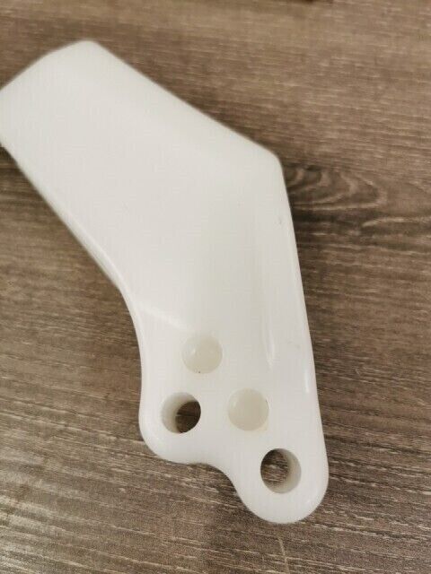 NOS YAMAHA YZ80 1984 - 1992 SUPPORT CHAIN 39K-22199-00-00 Y104