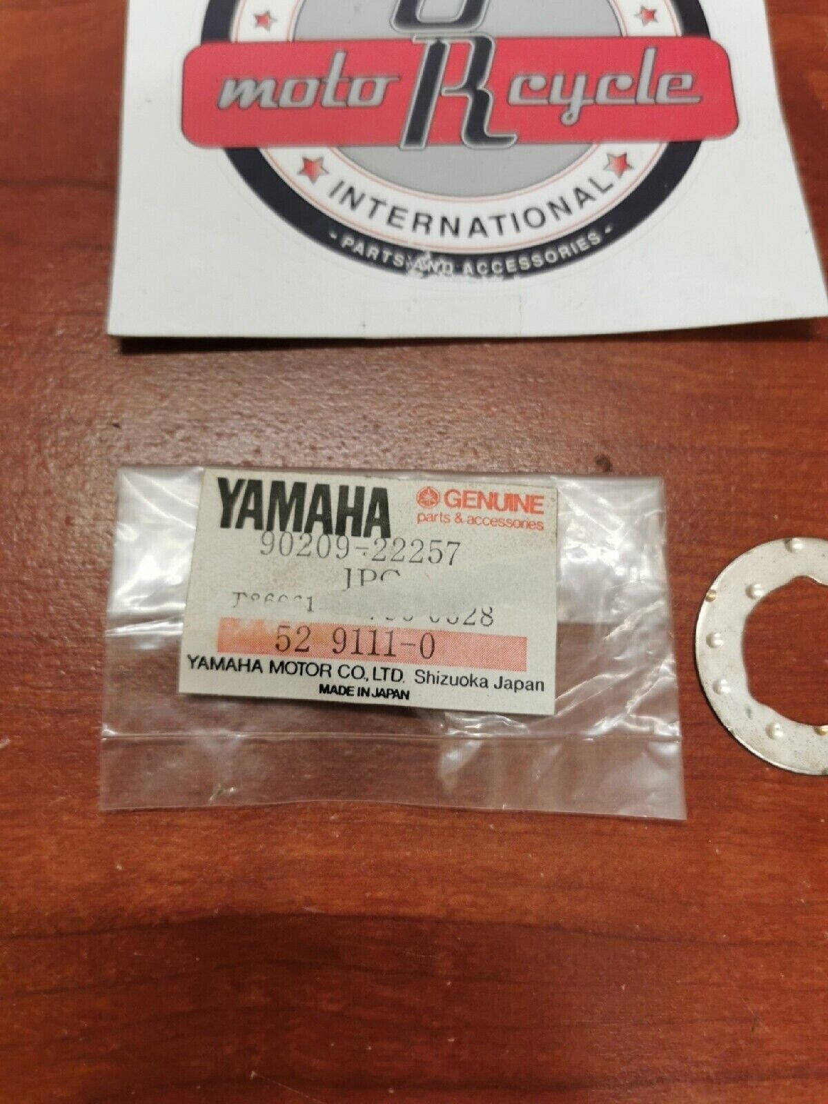 NOS Yamaha YFZ350 WASHER 90209-22257-00 Y69