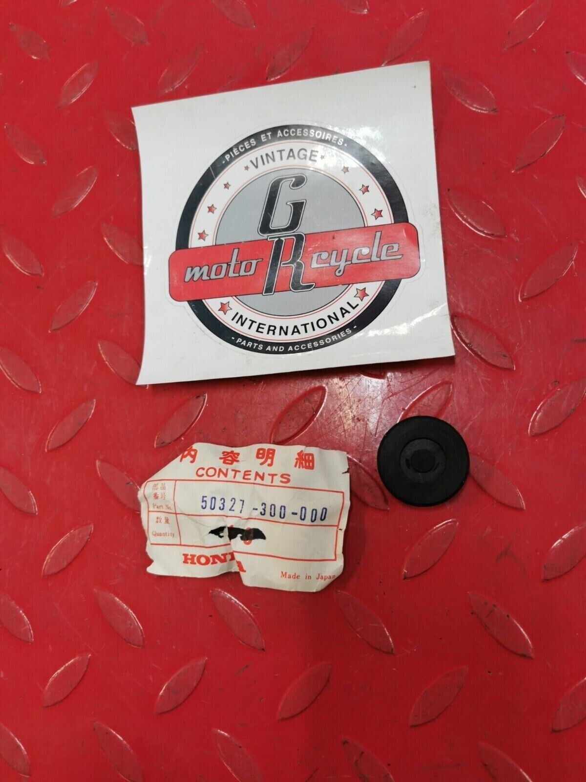 NOS Honda CB750 FT500 CX500 XL350 BATTERY RUBBER 50327-300-000 H32
