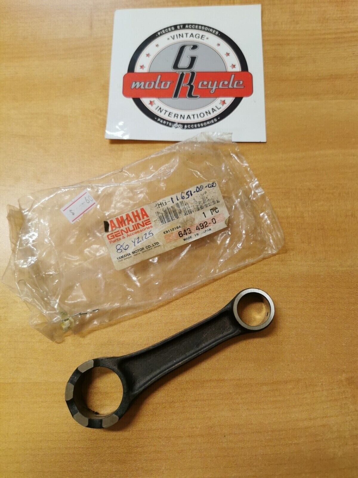 NOS YAMAHA YZ125 1986  ROD CONNECTING 2HG-11651-00 Y44