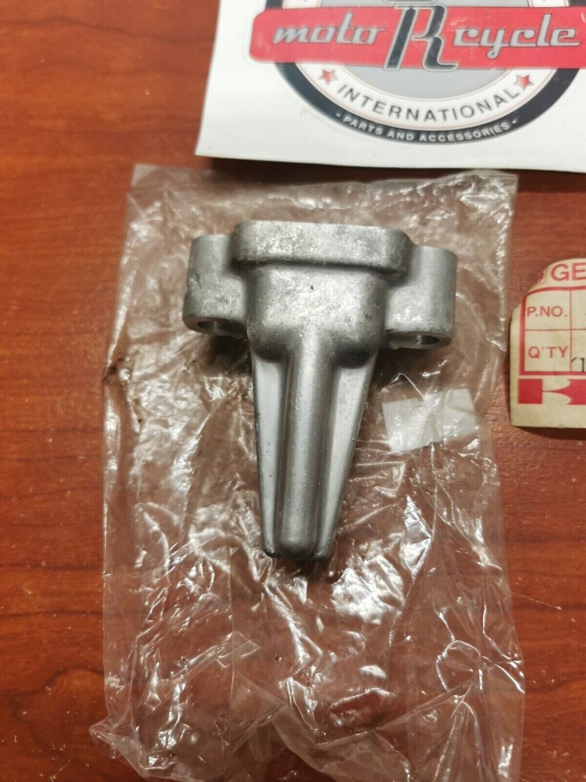 NOS Kawasaki KZ650 KZ1000 Z1 KZ900 TENSIONER HOLDER 12049-1003 K34