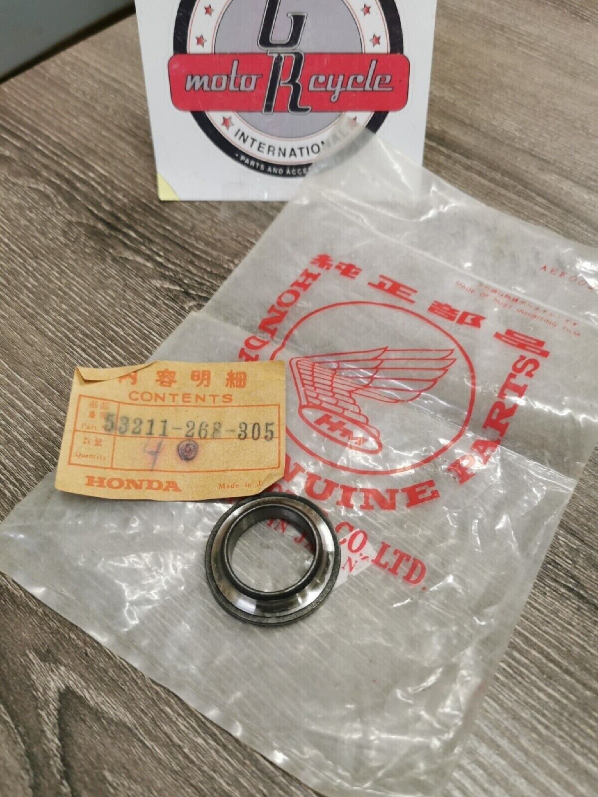 NOS HONDA RACE  STEERING CONE   53211-268-305 H17