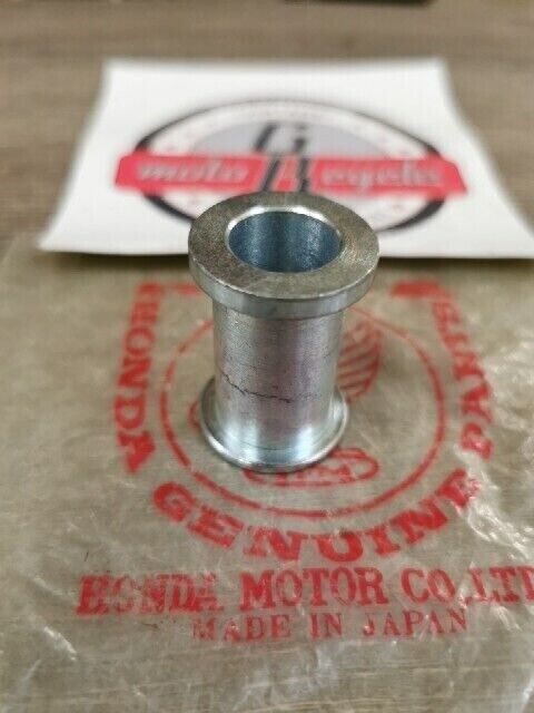 NOS HONDA CB72 1960 - 1964 CB77 1961 COLLAR FRONT WHEEL 44311-268-000 H79